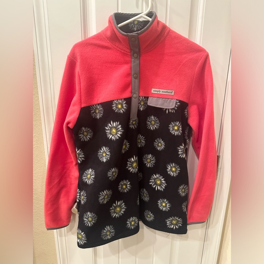 Simply Southern fleece pull over size m